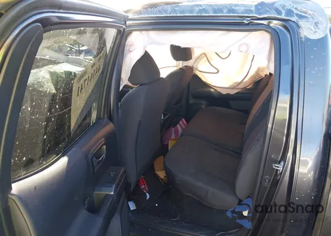 2017 Toyota Tacoma Trd Sport z USA, uszkodzony, nr VIN 3TMAZ5CN8HM032041